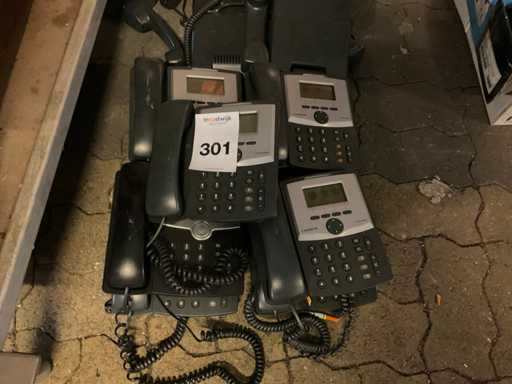 Linksys IP Phone SPA922 VoIP Phone (9x)