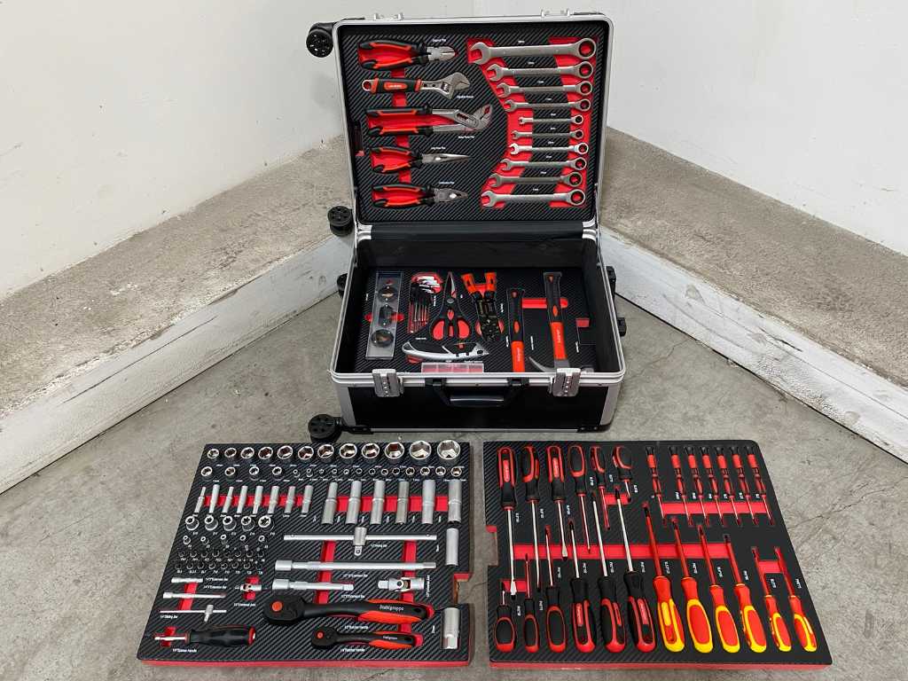 Stahlgruppe filled tool case