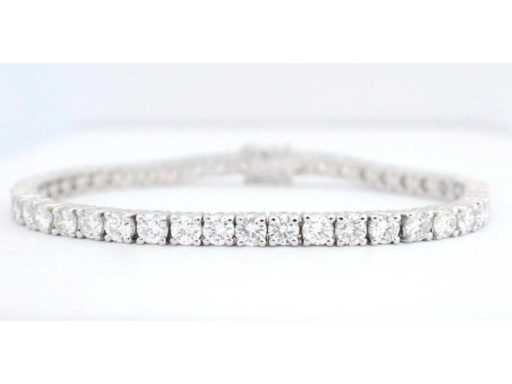 Witgouden tennisarmband met 7.50 carat briljant geslepen diamanten