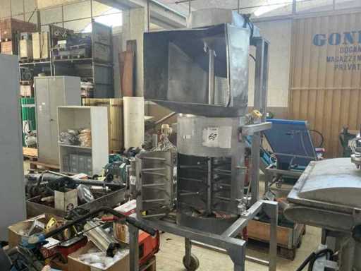 Machines, pièces détachées et stocks d’entrepôt