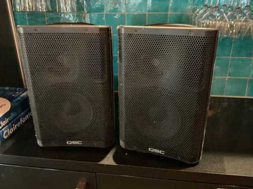 QSC CP2 Altoparlante Attivo a 2 Vie (2x)