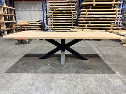 Eiken eetkamertafel 260 cm