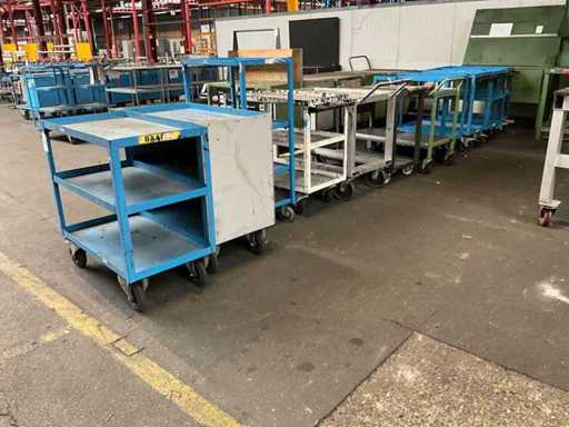 Verschiedene Lagerwagen (11x)