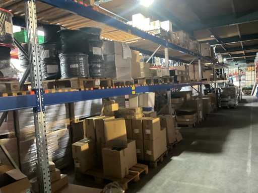 SSI Shafer N4 Palletstelling 24,5 meter (300cm hoog) v.v. legborden