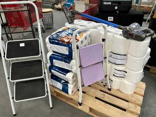 Various cleaning materials