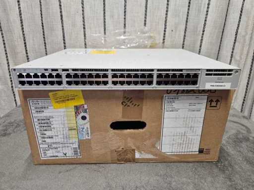 CISCO - CATALYST 920 SWITCH - Cisco Switches