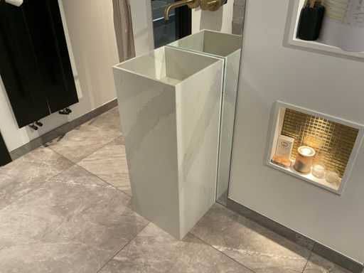 Arte – Waschbeckensäule 35 x 90 cm