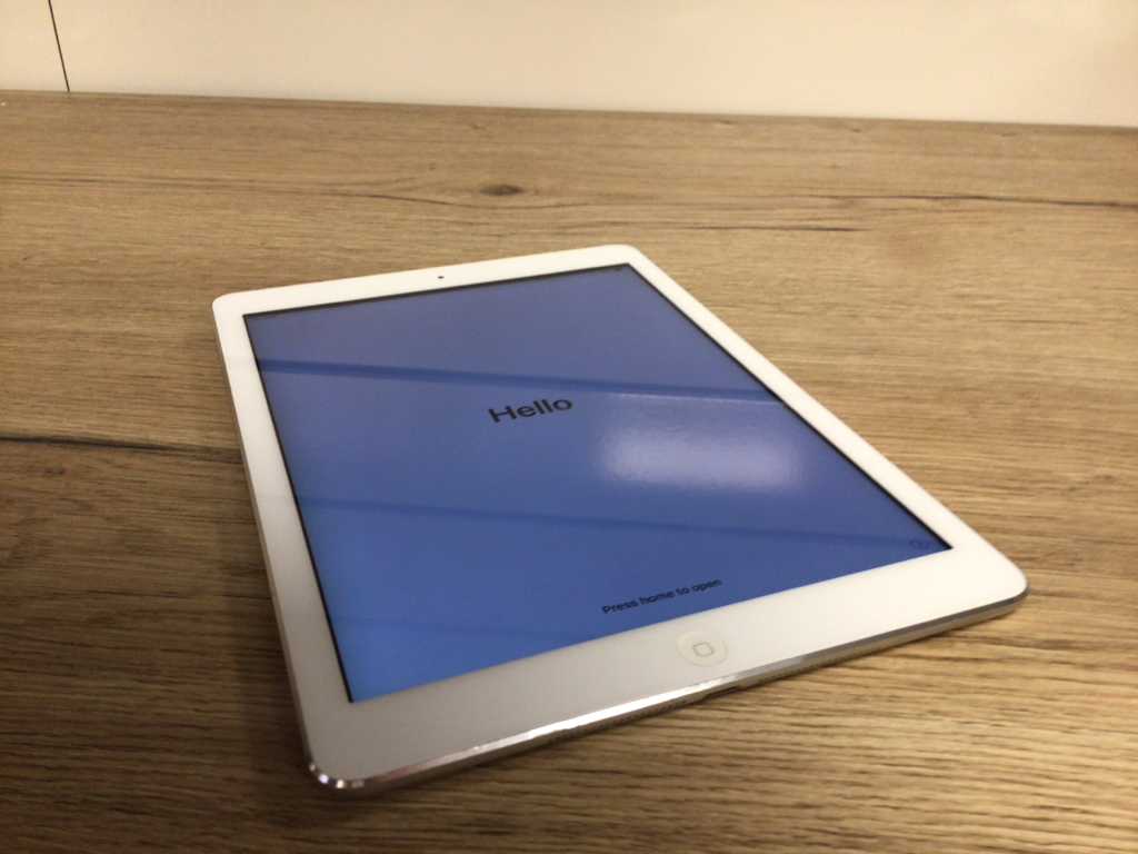 Apple iPad Air 32GB WiFi 4G Tablet