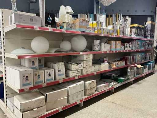 Duża partia oświetlenia