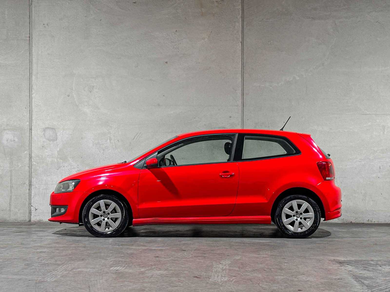 Volkswagen Polo 1.2 TDI BlueMotion Comfortline 75hp 2011, 44-RFG-1