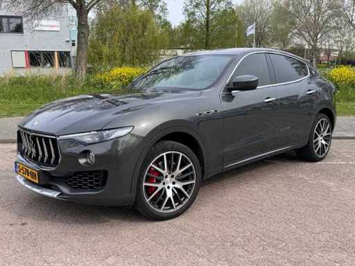 Maserati Levante 3.0 V6 S AWD GranLusso Automatik; S-578-HH 