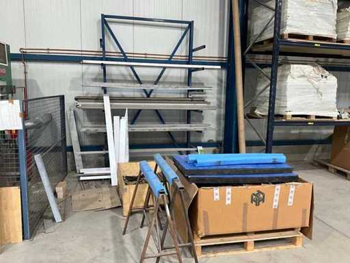 Lagergestell mit Edelstahlprofilen