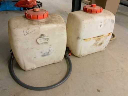 100L Drucksprühtank (2x)