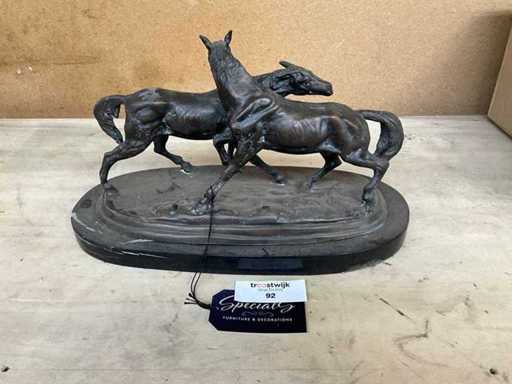 Zwei Pferde dekorative Skulptur