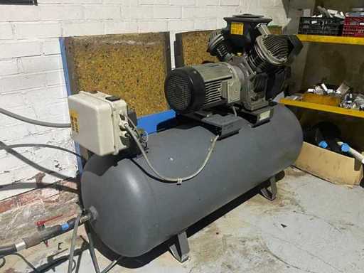 ATLAS - ATLAS - Kolbenkompressoren - 2000