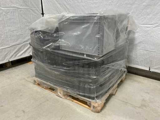 Diverses bouteilles à couvercle pivotant