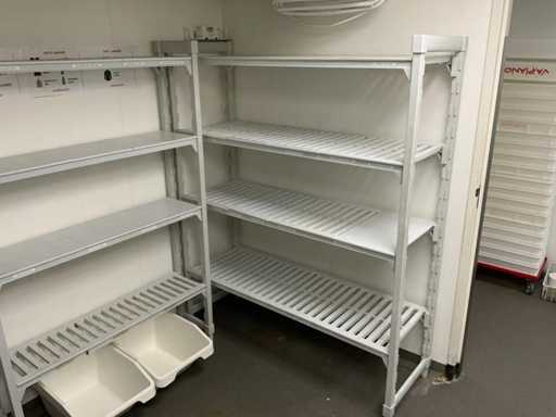 Cambro - Rega?y plastikowe