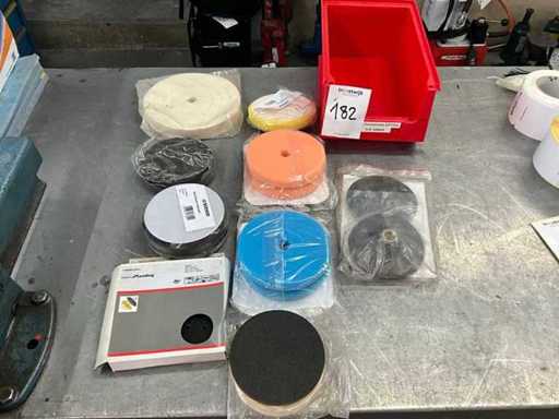 Lots of polishing discs