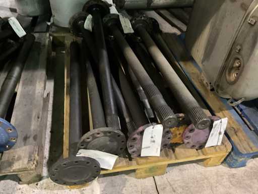 Partij diverse steekassen MAN