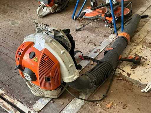 Stihl BR700 Leaf Blower