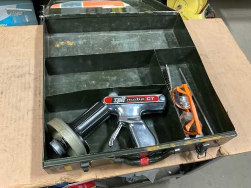 Pistolet à clous GT Spit matic