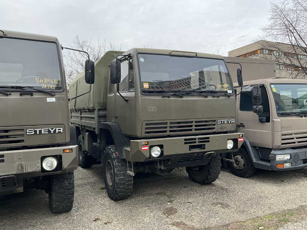 1986 Steyr 12M18 Armeefahrzeug | Troostwijk Auctions