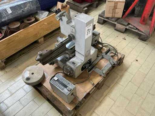 Stock d’accessoires, de pièces détachées et de stocks d’entrepôt