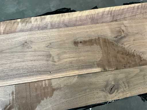 Étagère murale rustique en noyer américain