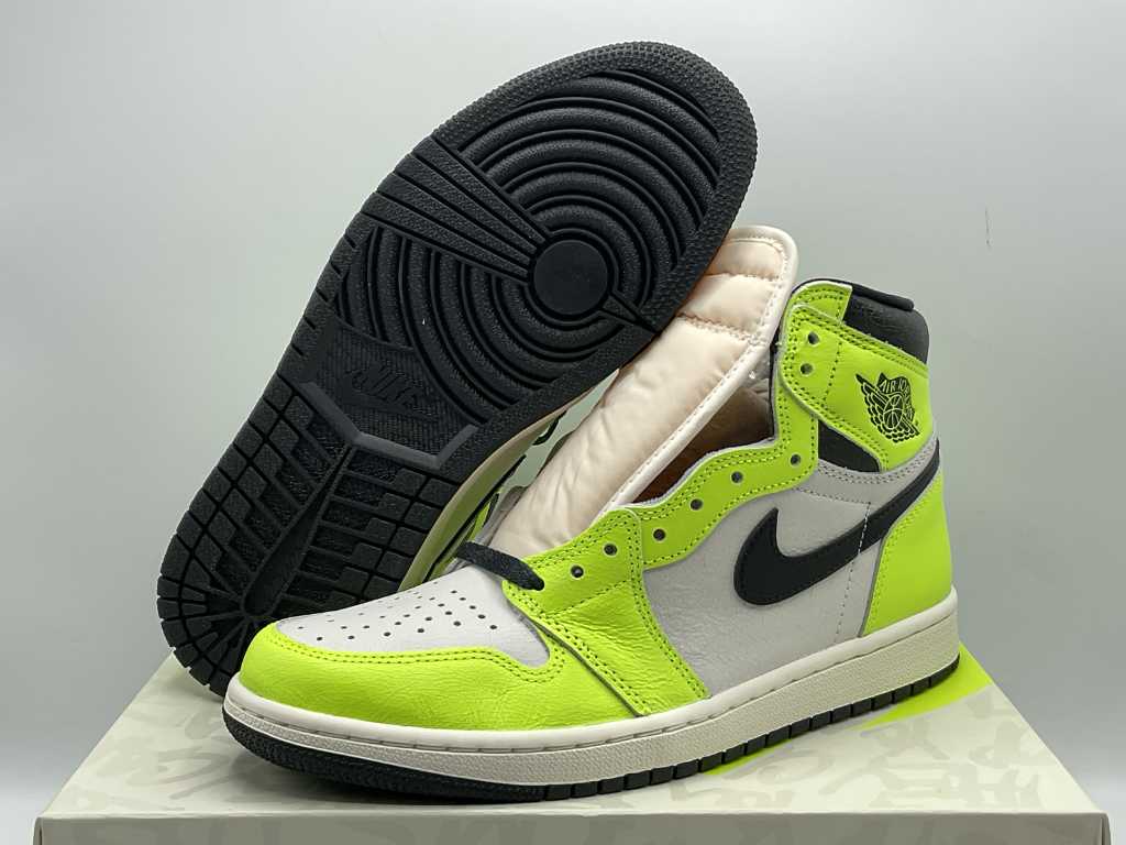Nike Jordan 1 Retro High OG High Volt Yellow Sneakers 43