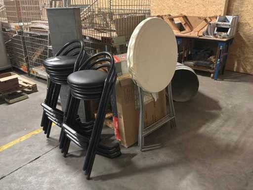 Plooitafel, 3 bartafels, 7 barstoelen
