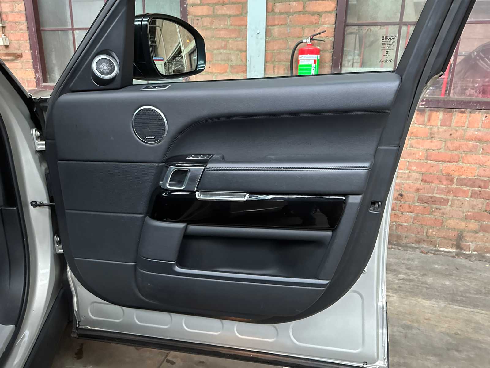 Land Rover Range Rover 4.4 SDV8 Autobiograpy 340pk 2014 (Origineel-NL), 4-THS-30