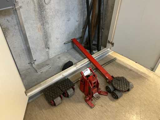 Posten Panzerrollen und Hydraulikheber und Diverses