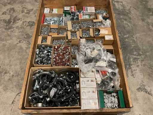 Charge von Befestigungselementen