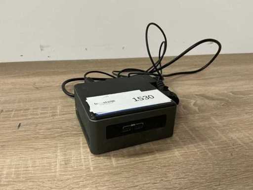 Intel Nuc7i3DNH Desktop
