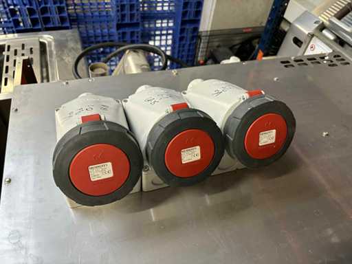 Mennekes Typ 3325 Fassung