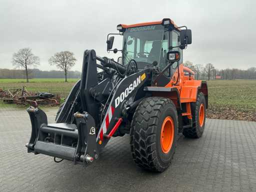 2020 Doosan DL220-5 Radlader