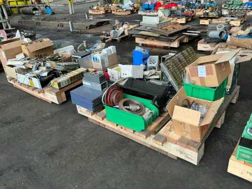 Batch of various industrial electrical appliances