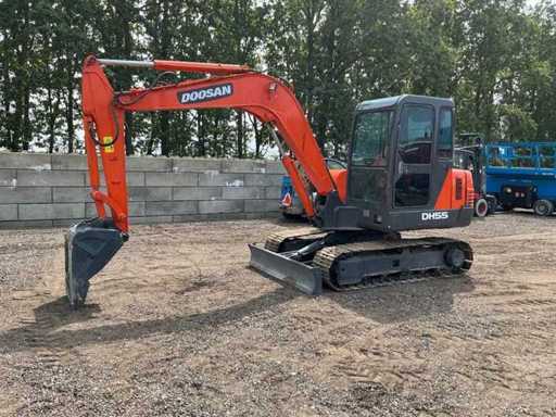 Excavatrice Midi Doosan DH55-V