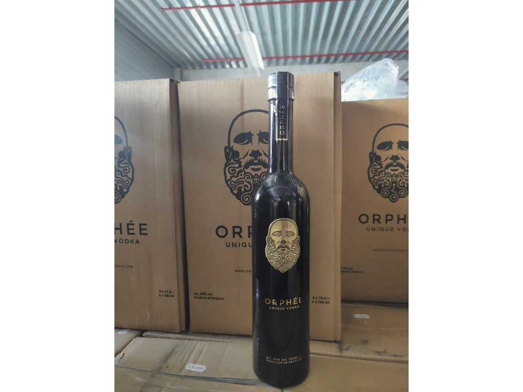 240 flessen ORPHEE UNIQUE VODKA - Made in Belgium, 40% alc. Vol, inhoud: 700 ML, per 6 verpakt in 40 dozen op 1 pallet. 
