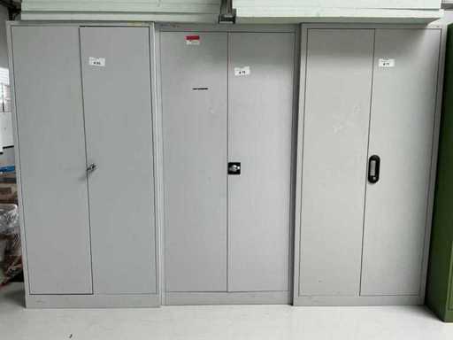 Dulapul atelierului GAERNER cu conținut