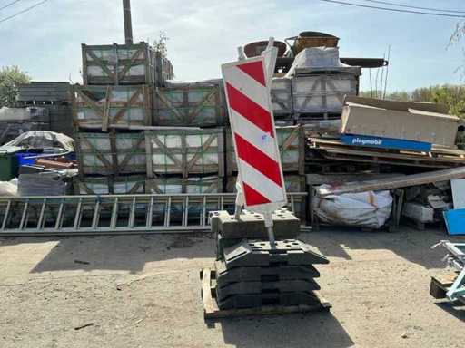 Traffic signalling (2x)