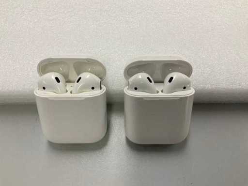 Apple - AirPods 2 mit Ladehülle (2x)