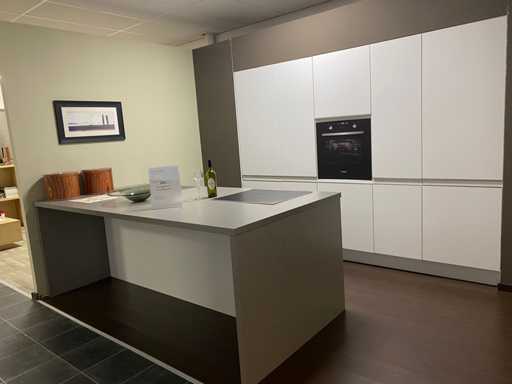 Eiland Keukenopstelling expo 26 wit