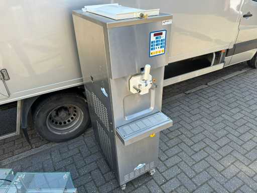 Carpigiani - 381 - Ice cream machine soft ice cream machine