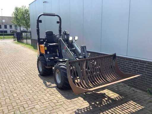 2012 giant v452t Shovel