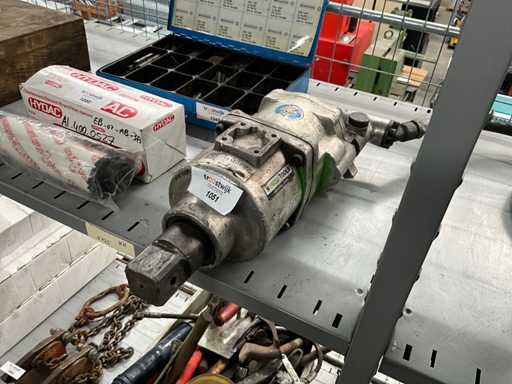 Pneumatic Impact Wrench