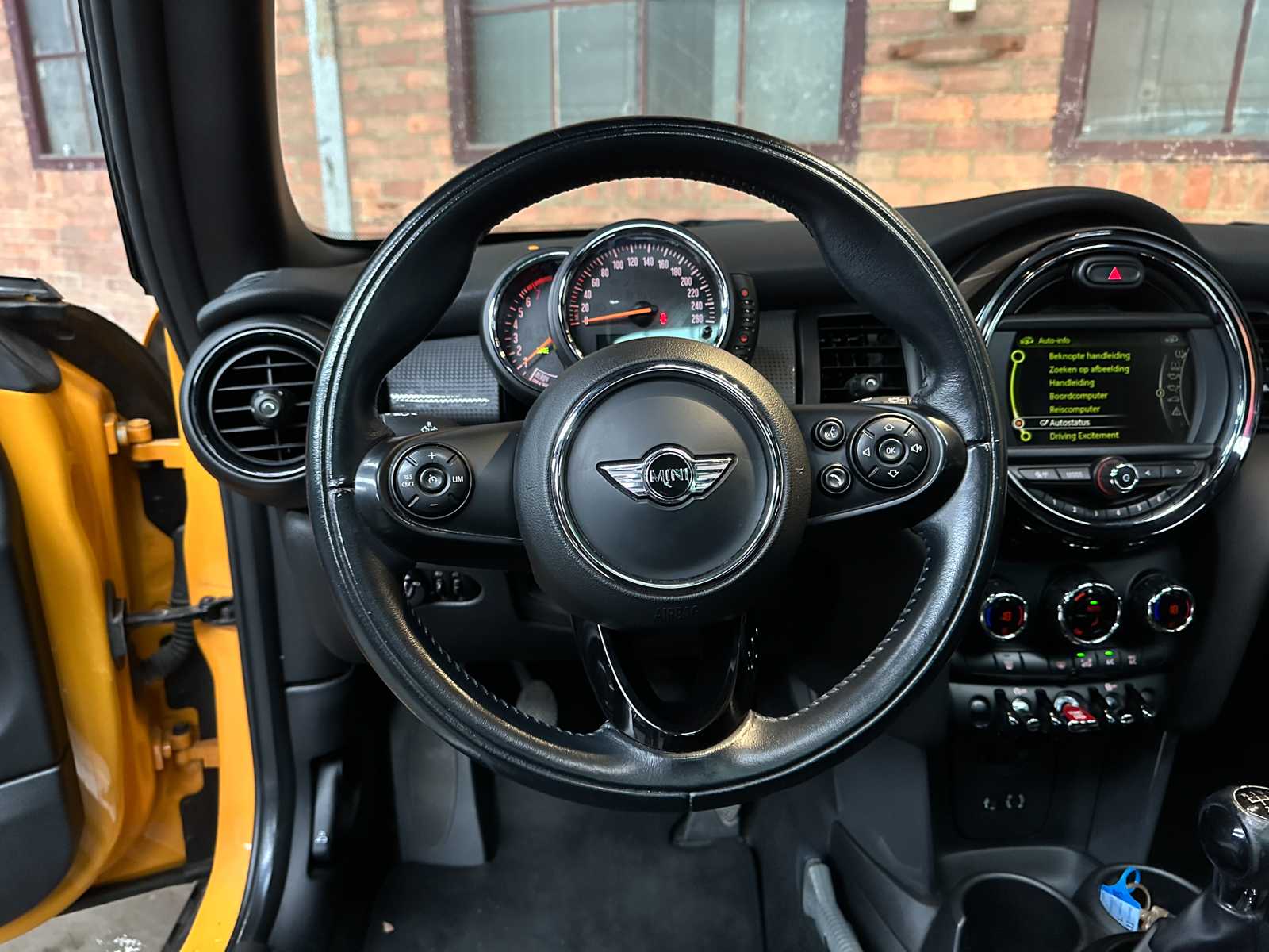 Mini Cooper Business 1.5 136pk 2016 (Origineel-NL), JF-468-B