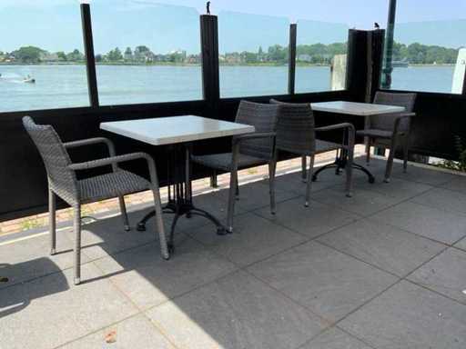 Set Sediamo Terrace composto da 52 sedie a terrazza e 24 tavoli