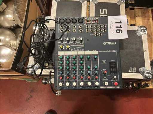 Mixer Yamaha MG102C