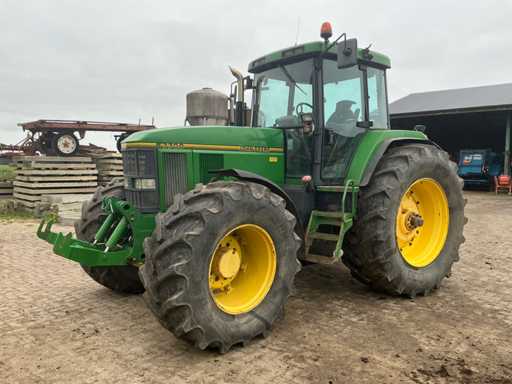 1996 John Deere 7700 Tracteur agricole à traction intégrale